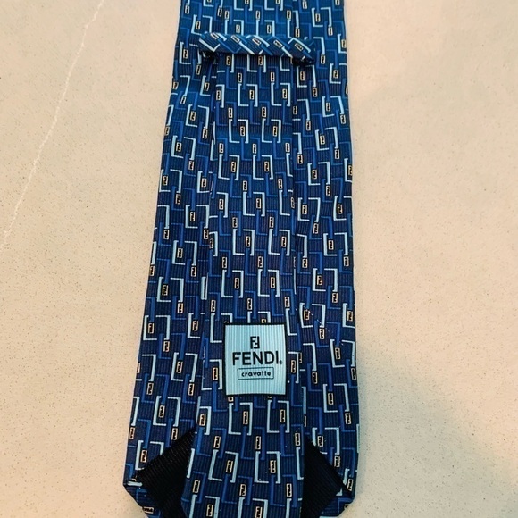 𝅺FENDI Silk Tie - Picture 8 of 16